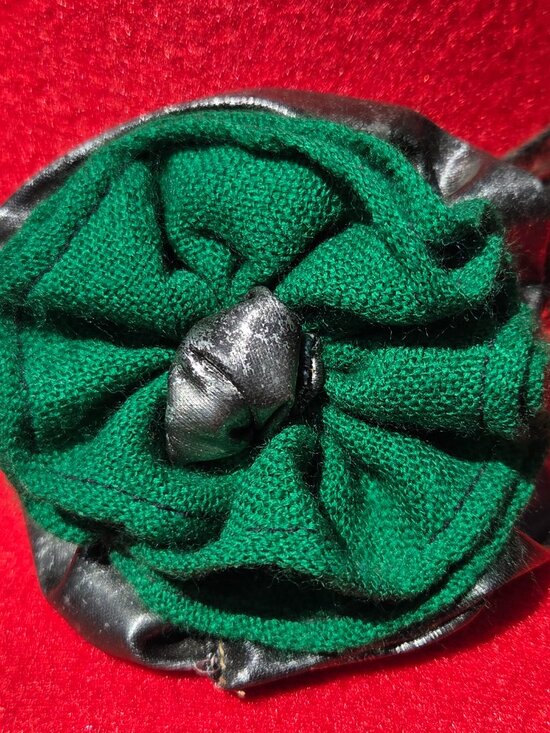 Women\'s Pigalle Red Wool Felt Western Hat Green Gold Metallic Band 7 1/8 main image 6